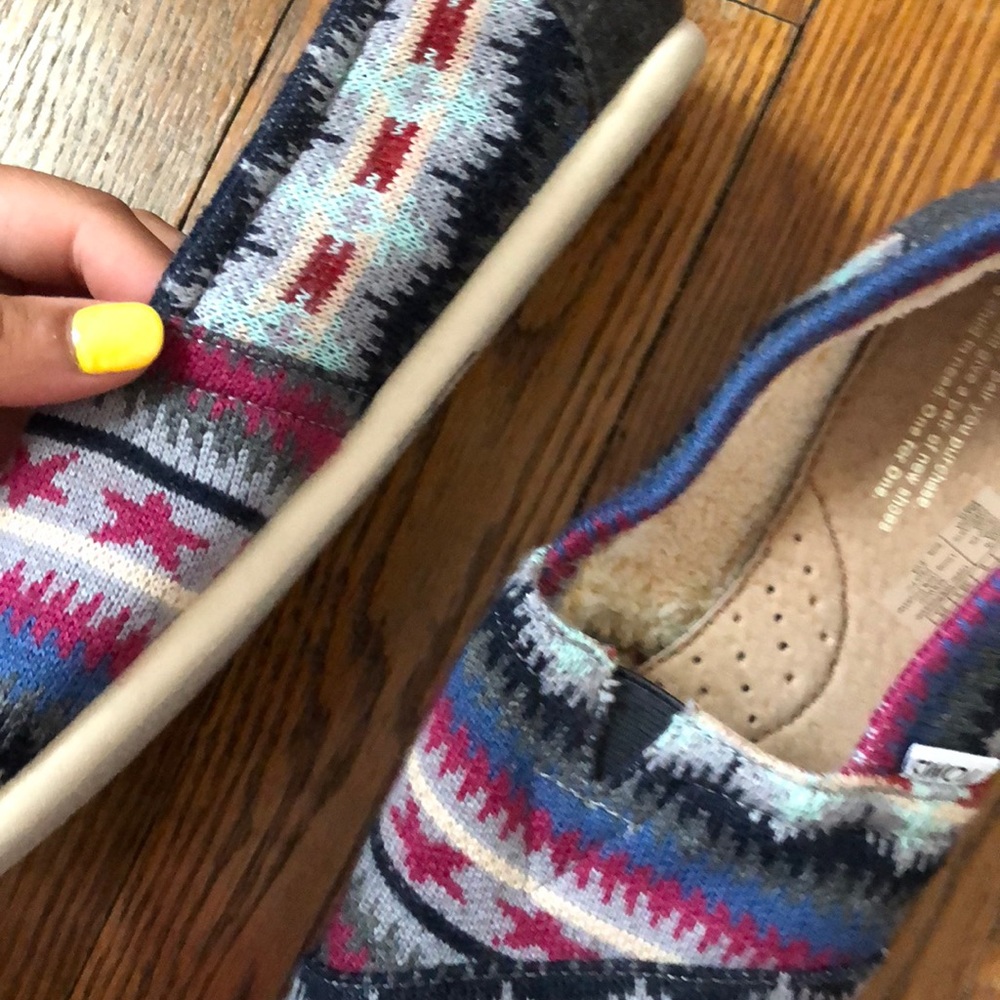 Toms!!! - Picture 4 of 4